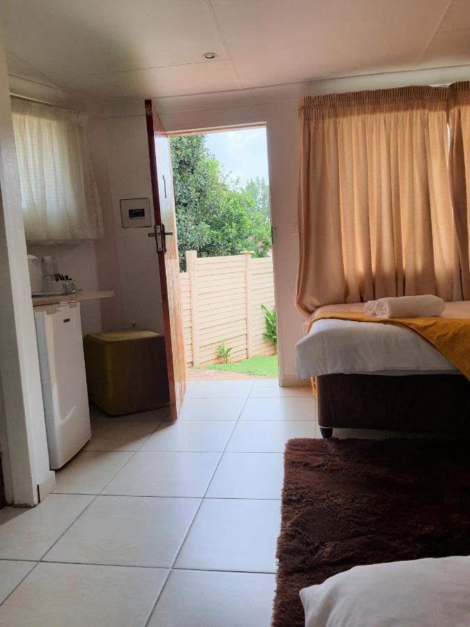 The Lionfish Guesthouse Pretoria Ngoại thất bức ảnh